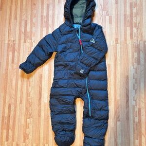 L.L. Bean Infants' Ultralight 650 Down Bunting- Navy Blue